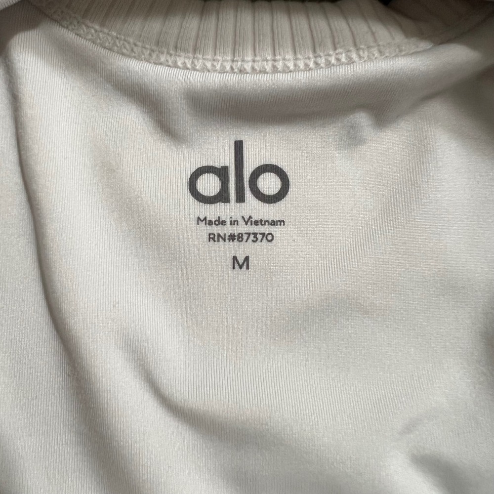 Alo Yoga Wellness Bra White Ribbed Scoop Neck Sports Bra Size M - Picture 12 of 12